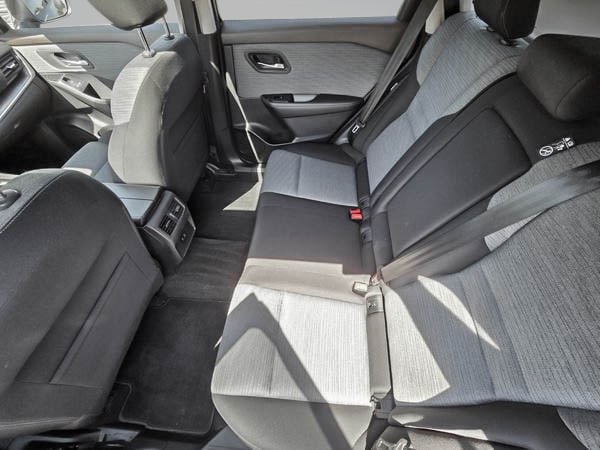Nissan Rogue SV 2022-18