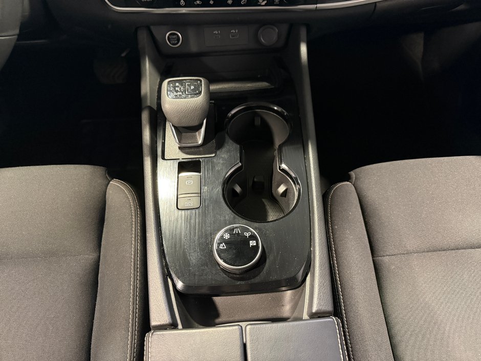 Nissan Rogue S 2023-22