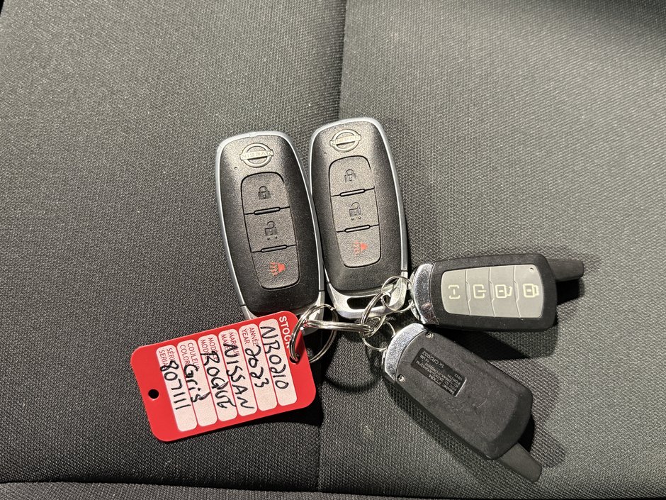 Nissan Rogue S 2023-26