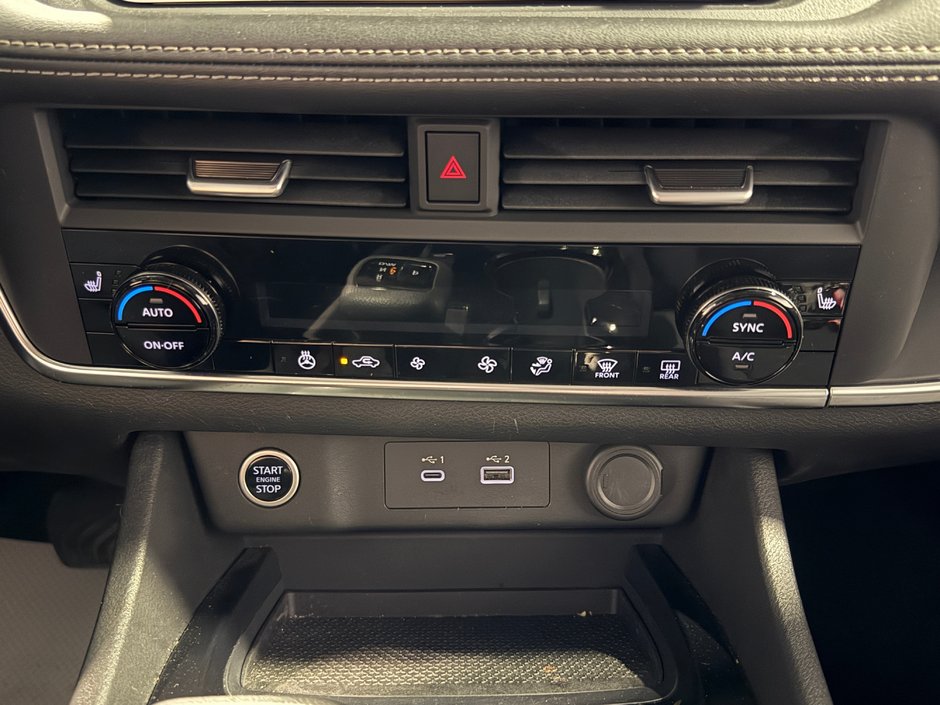 Nissan Rogue S 2023-21