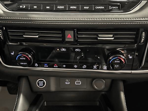 2023 Nissan Rogue SL-23