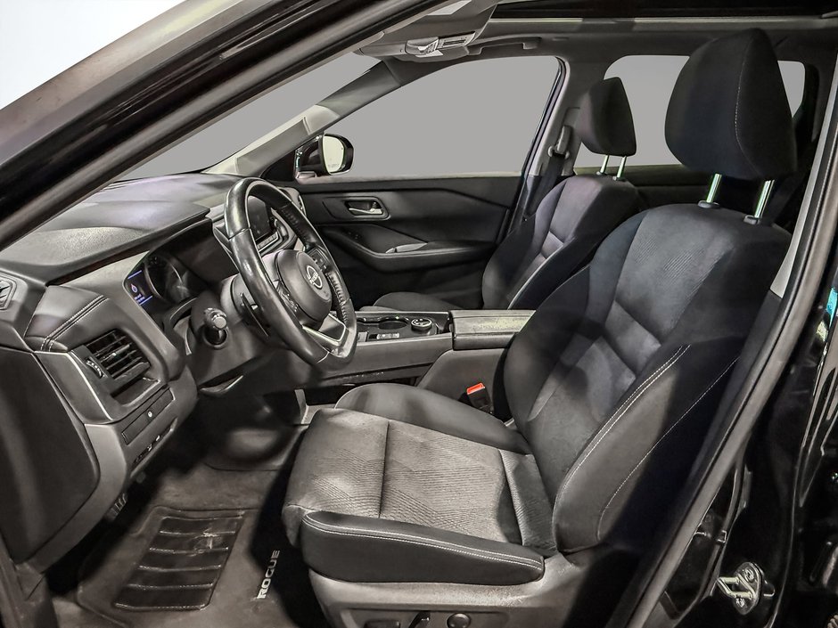Nissan Rogue SV 2024-14
