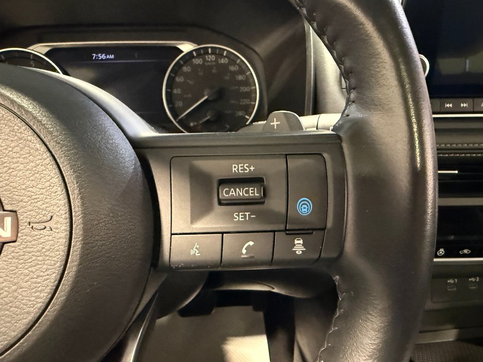 Nissan Rogue SV 2024-17