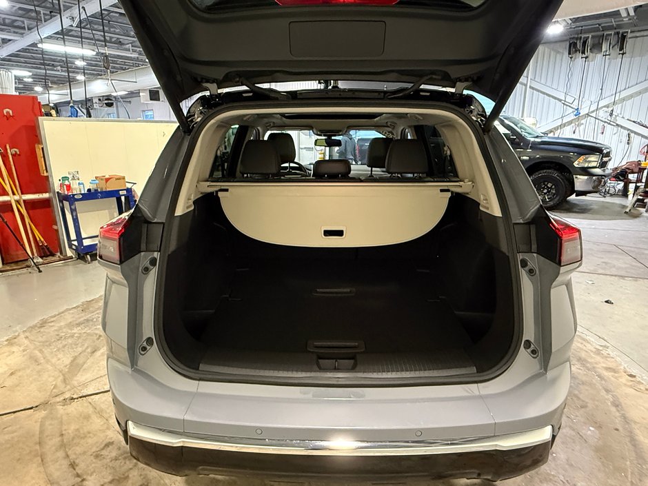 Nissan Rogue PLATINUM AWD 2024-27