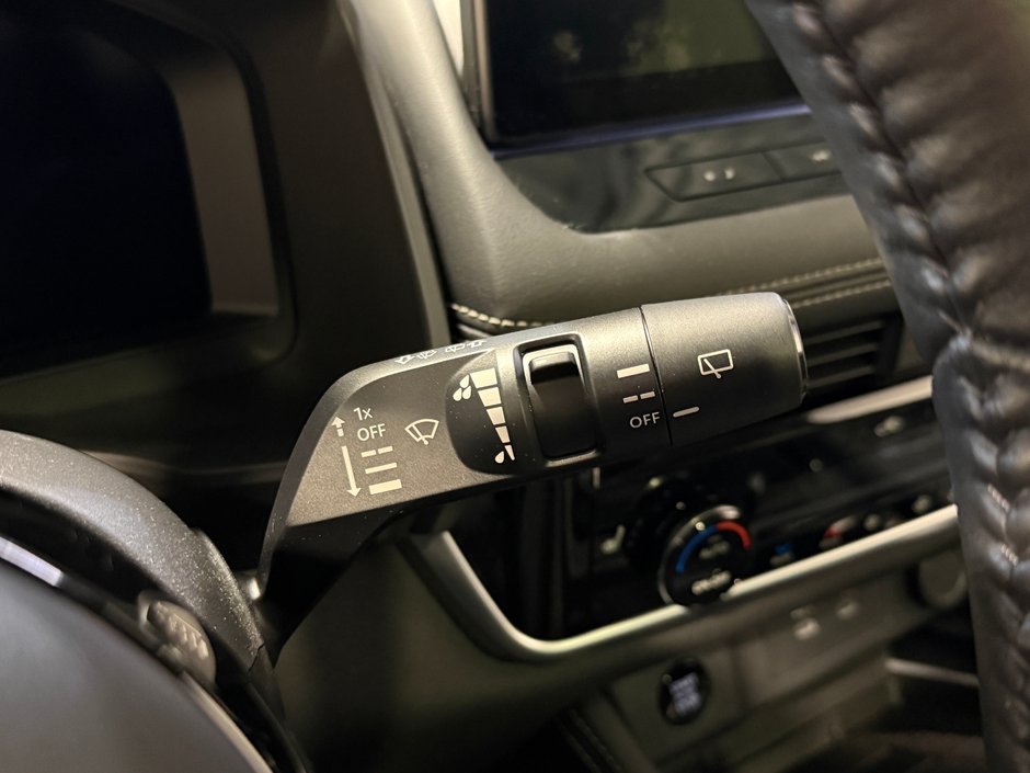 Nissan Rogue PLATINUM AWD 2024-20