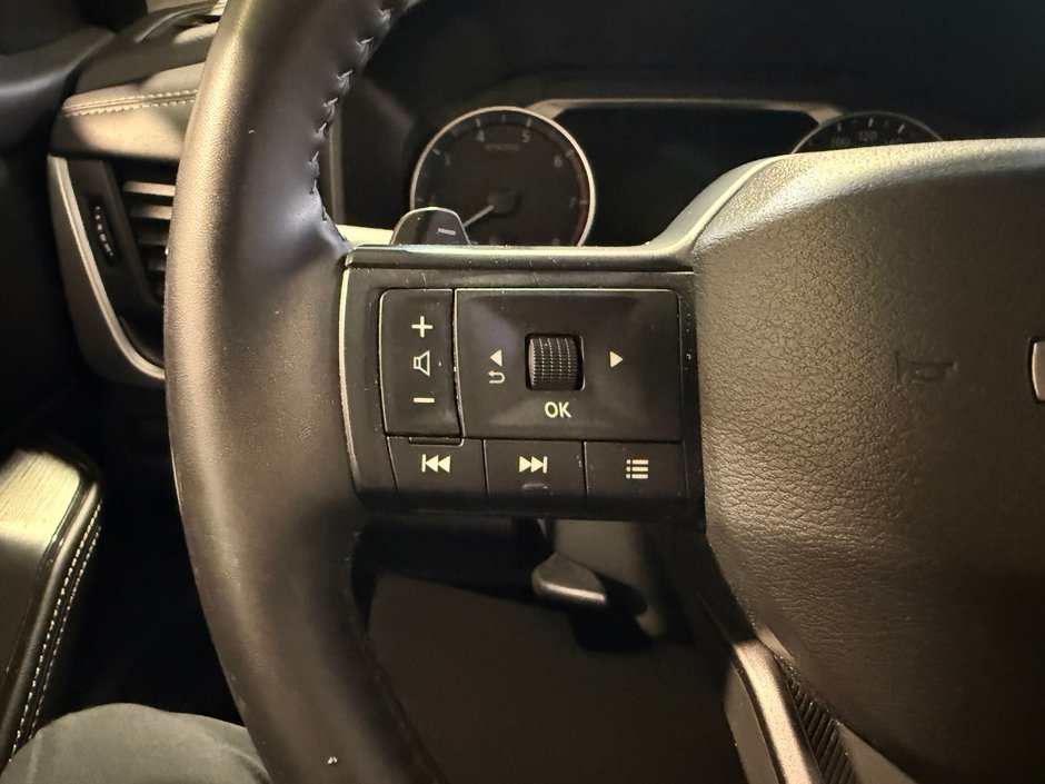 Nissan Rogue SV Premium 2025-16