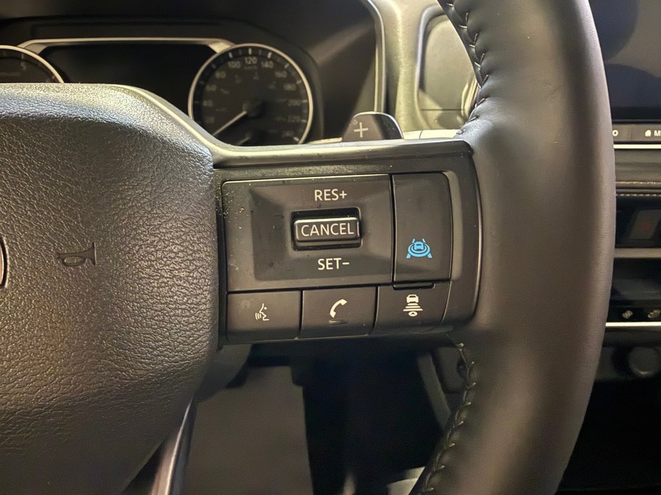 Nissan Rogue SV Premium 2025-17
