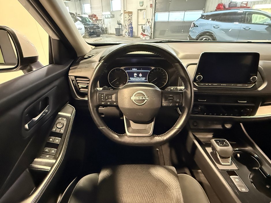Nissan Rogue SV 2025-15