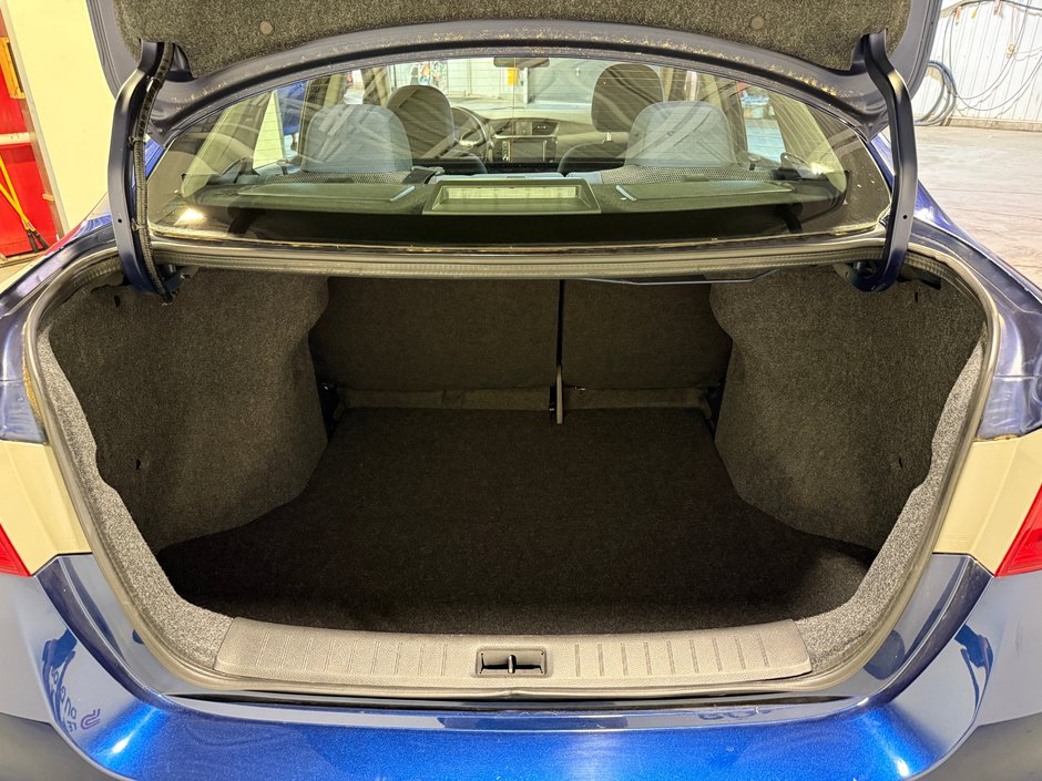 Nissan Sentra S 2019-25