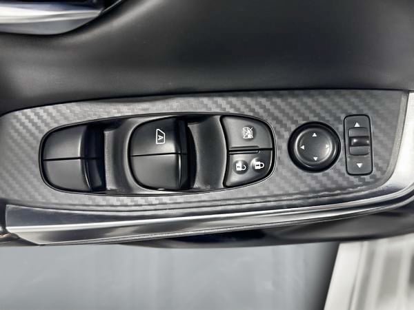 2022 Nissan Sentra SR-12