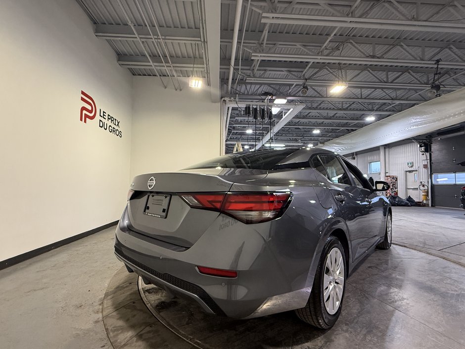 Nissan Sentra S 2022-2