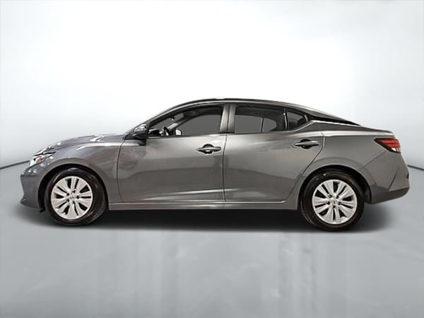 Nissan Sentra S 2022-5