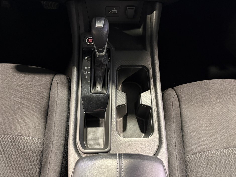 Nissan Sentra S 2022-23