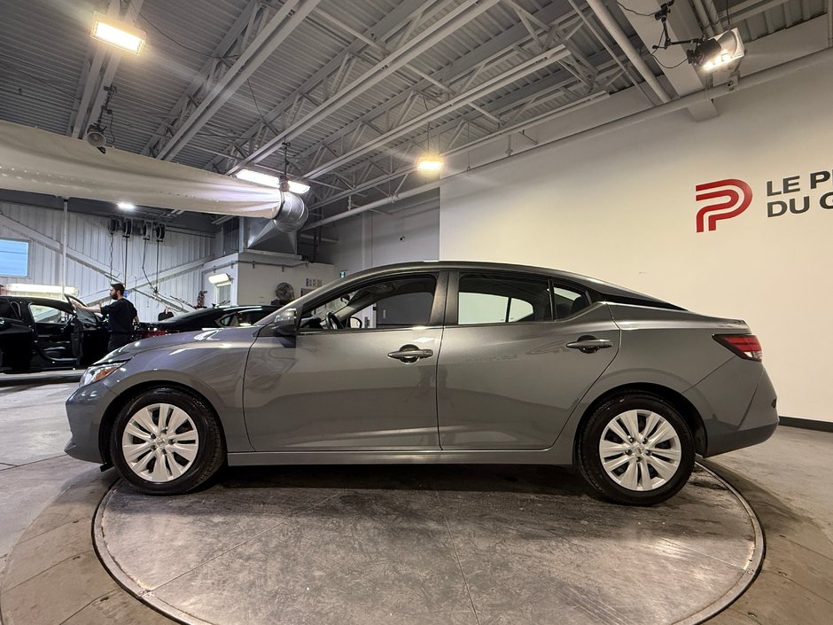 Nissan Sentra S 2022-5