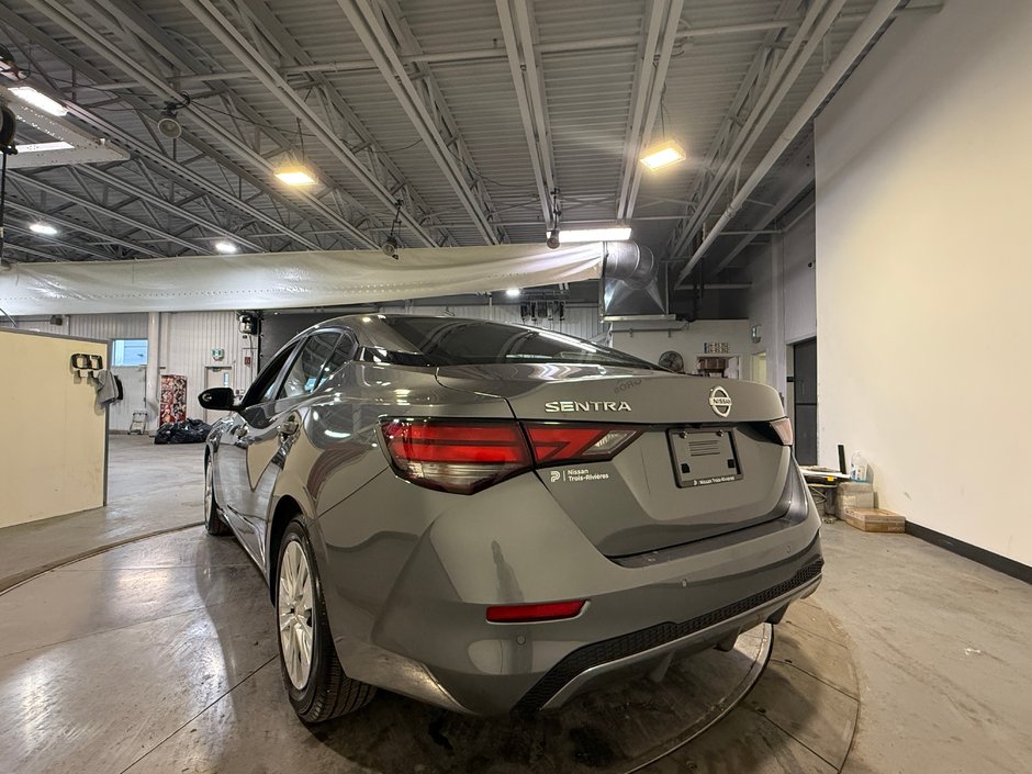 Nissan Sentra S 2022-4