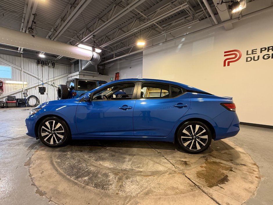 Nissan Sentra SV TOIT 2022-5