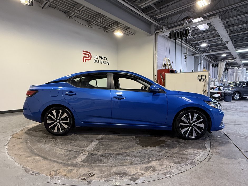 Nissan Sentra SV TOIT 2022-1