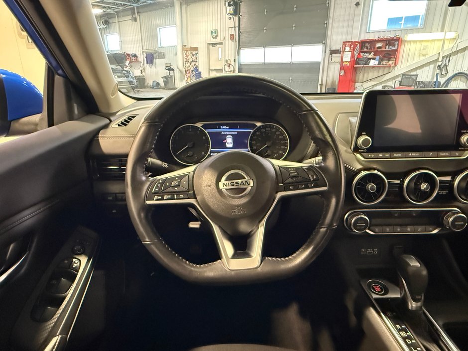 Nissan Sentra SV TOIT 2022-15