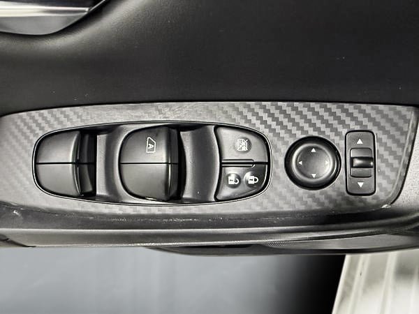 Nissan Sentra SV 2023-12