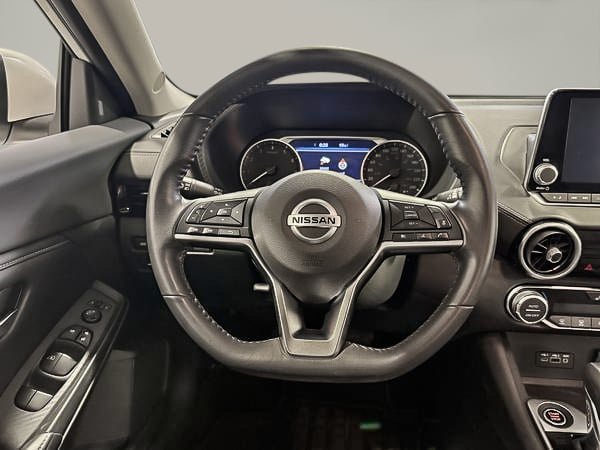 Nissan Sentra SV 2023-15