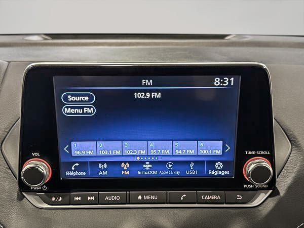 Nissan Sentra SV 2023-21