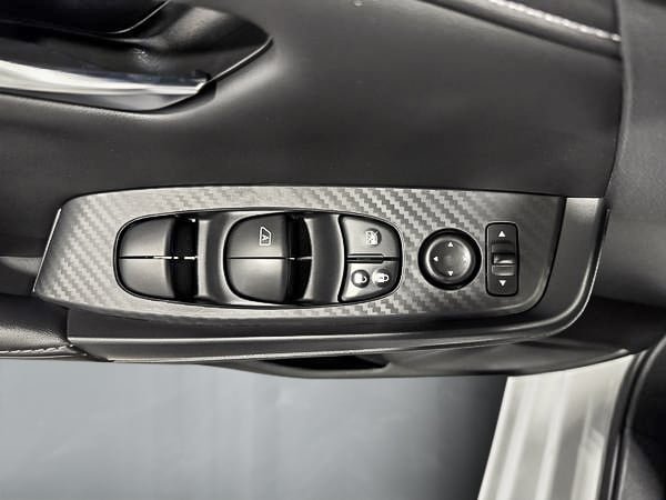 Nissan Sentra S 2023-11