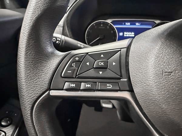 Nissan Sentra SV 2023-14