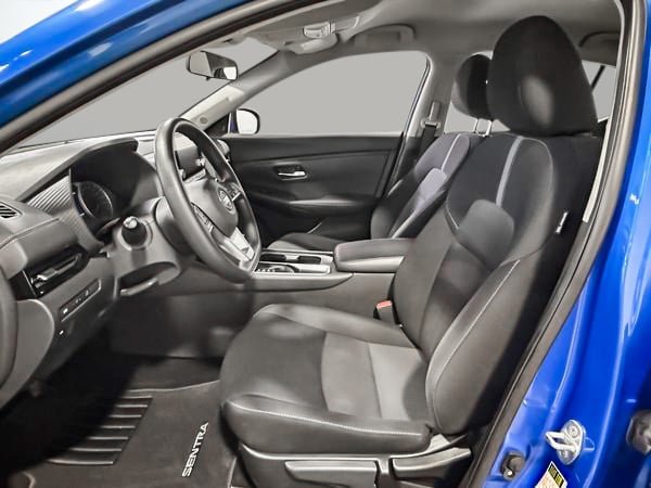 Nissan Sentra SV 2023-12