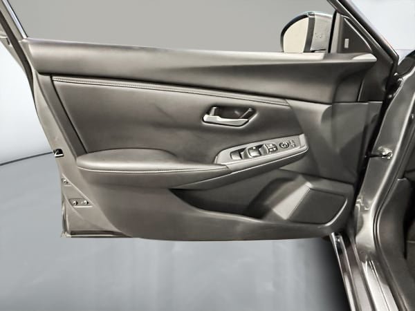 Nissan Sentra SV 2025-10