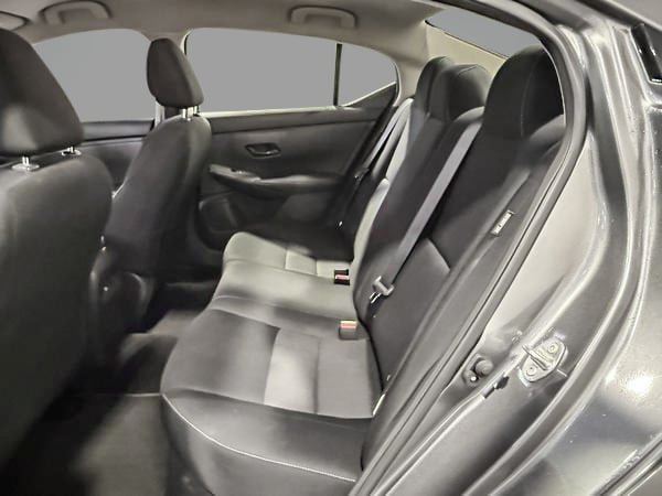 Nissan Sentra SV 2025-24