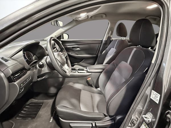 Nissan Sentra SV 2025-13