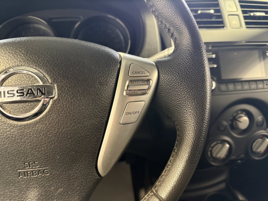 Nissan Versa Note SV 2014-15