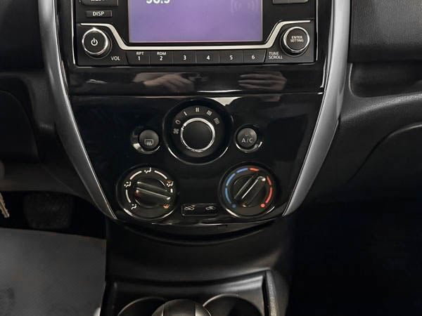 2015 Nissan Versa Note SV-21