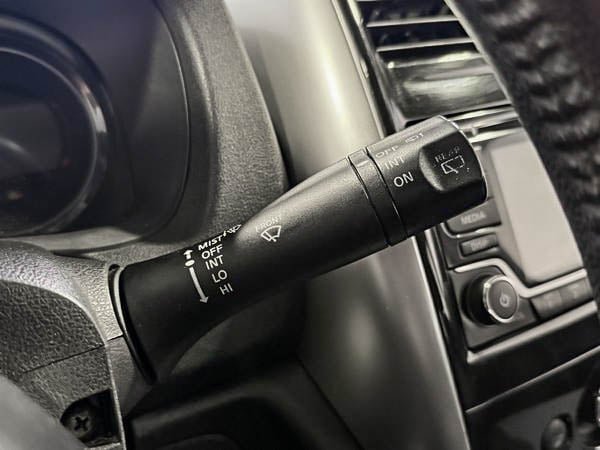 2015 Nissan Versa Note SV-17