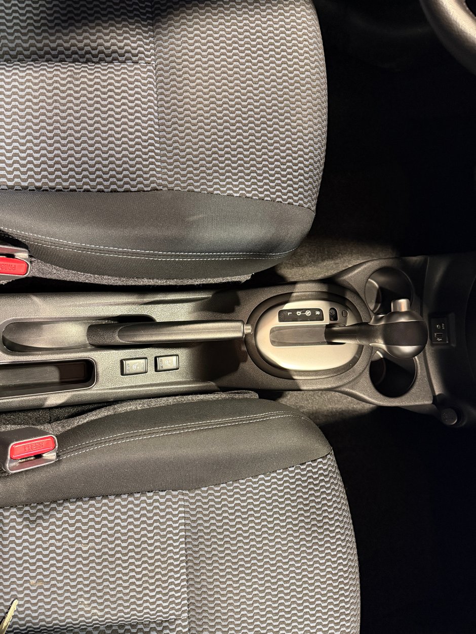 Nissan Versa Note SV 2018-21
