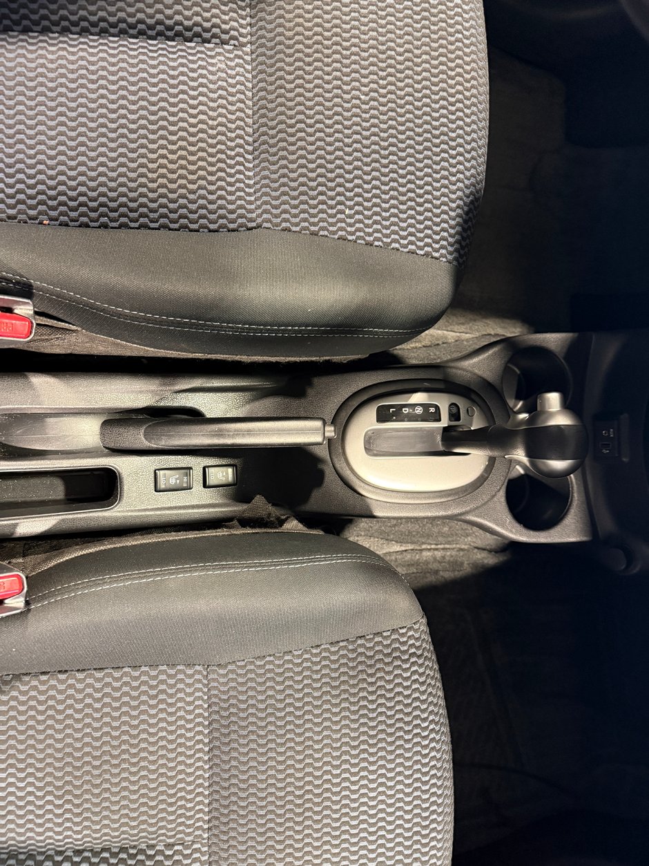 Nissan Versa Note SV 2019-22