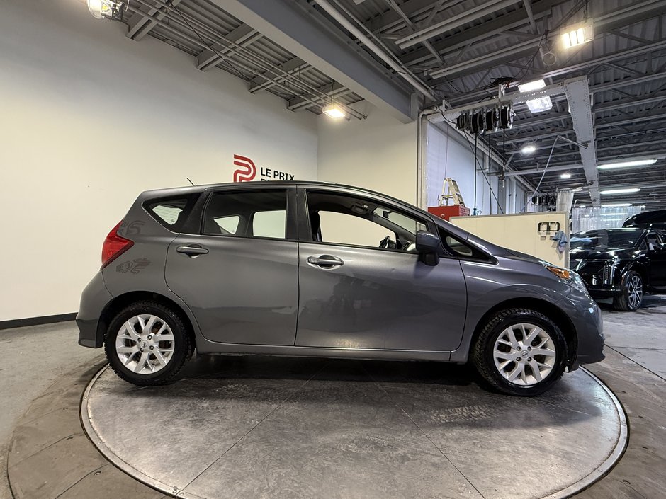 Nissan Versa Note SV 2019-1