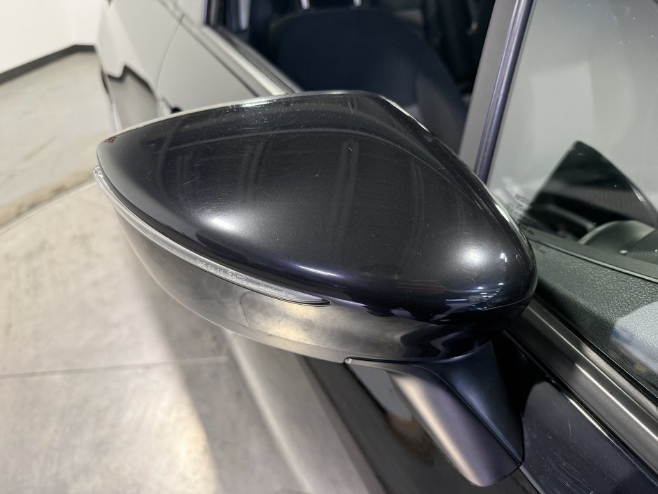 Nissan Versa S 2021-8