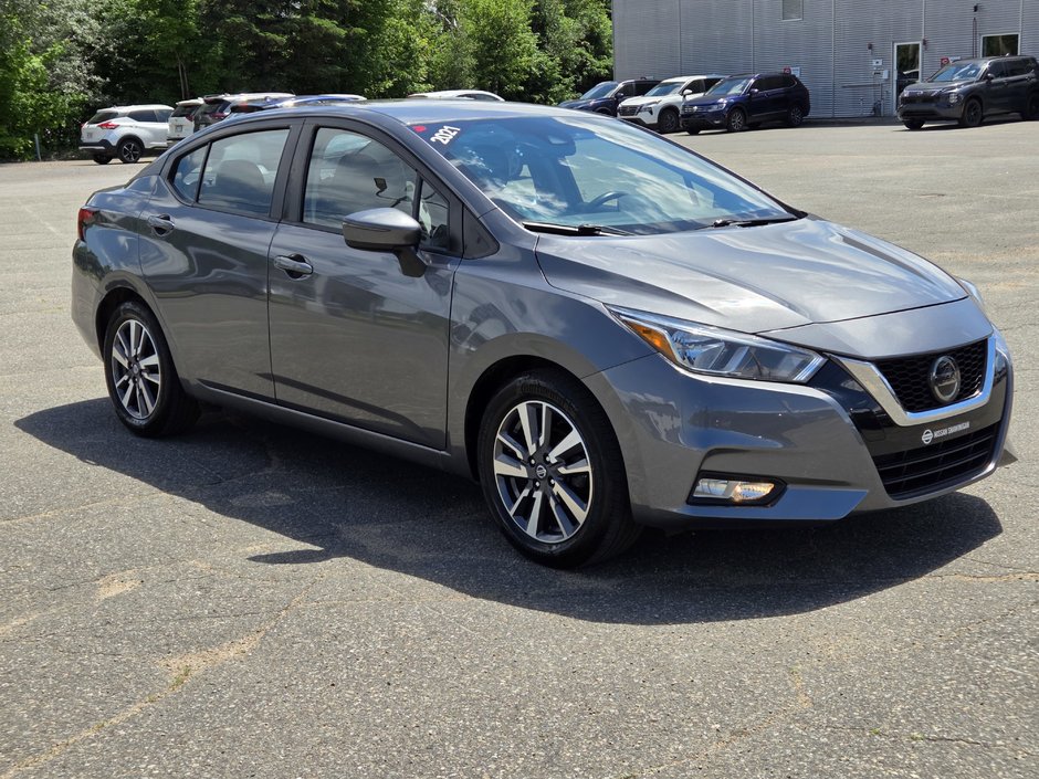 Nissan Versa SV 2021-0
