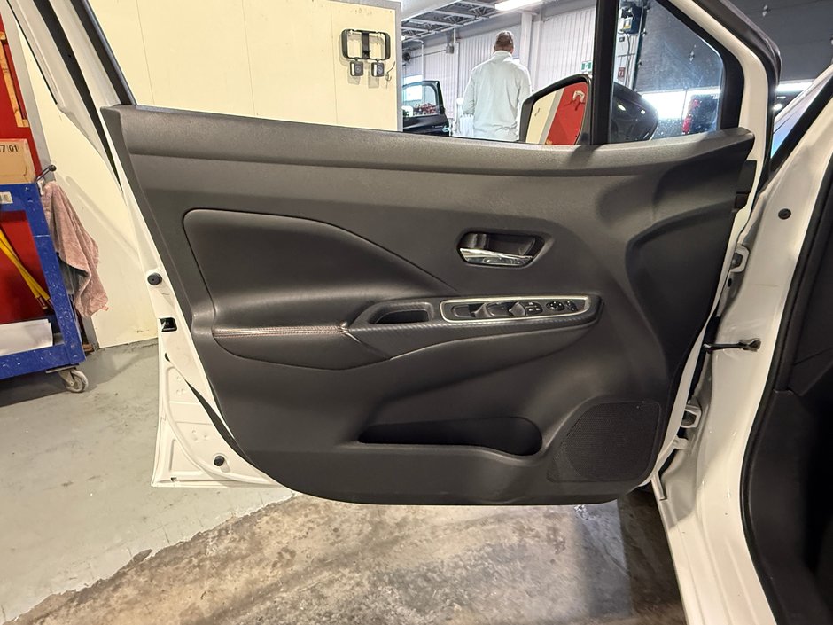 2024 Nissan Versa SR-10