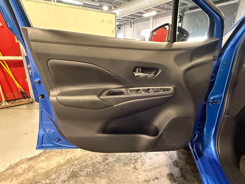 Nissan Versa SR 2024-10