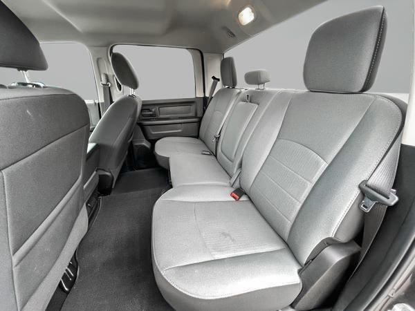 2023 Ram 1500 Classic CLASSIC-21