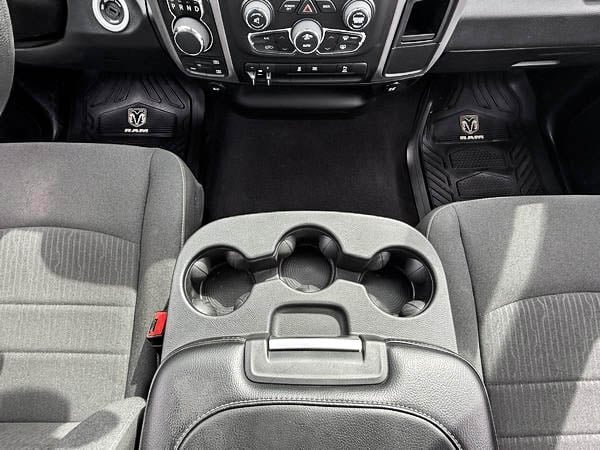 Ram 1500 Classic express 2023-21