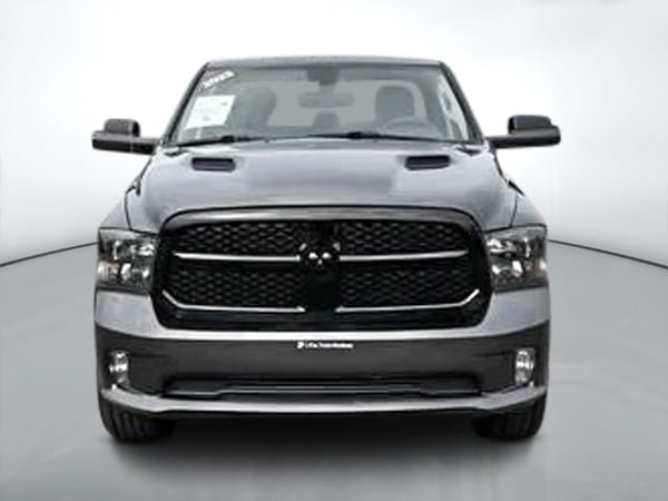 Ram 1500 Classic express 2023-7