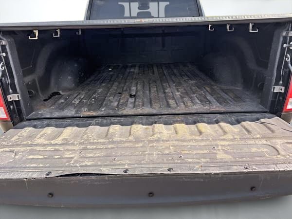 2017 Ram 1500 OUTDOORSMAN-24