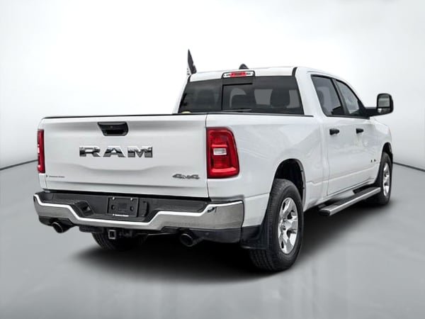 Ram 1500 TRADESMAN SXT 2025-2