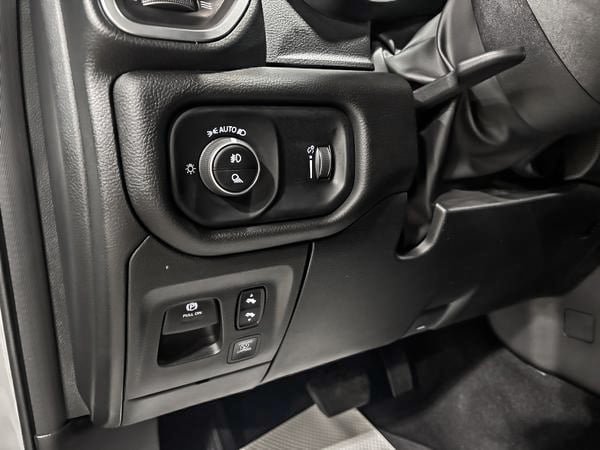 2025 Ram 1500 BigHorn Quad-10