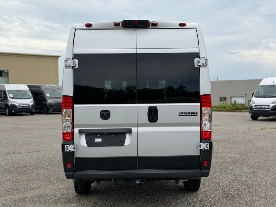 Ram ProMaster fourgon vitré SLT+ 3500 159 po (22H) 2025-3