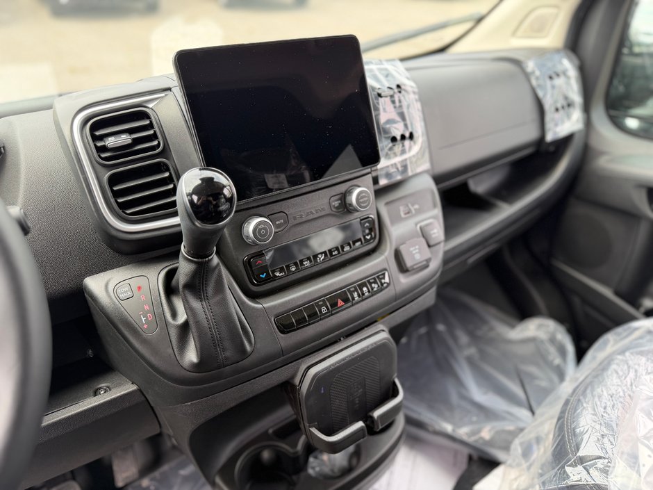 Ram ProMaster fourgon vitré SLT+ 3500 159 po (22H) 2025-9