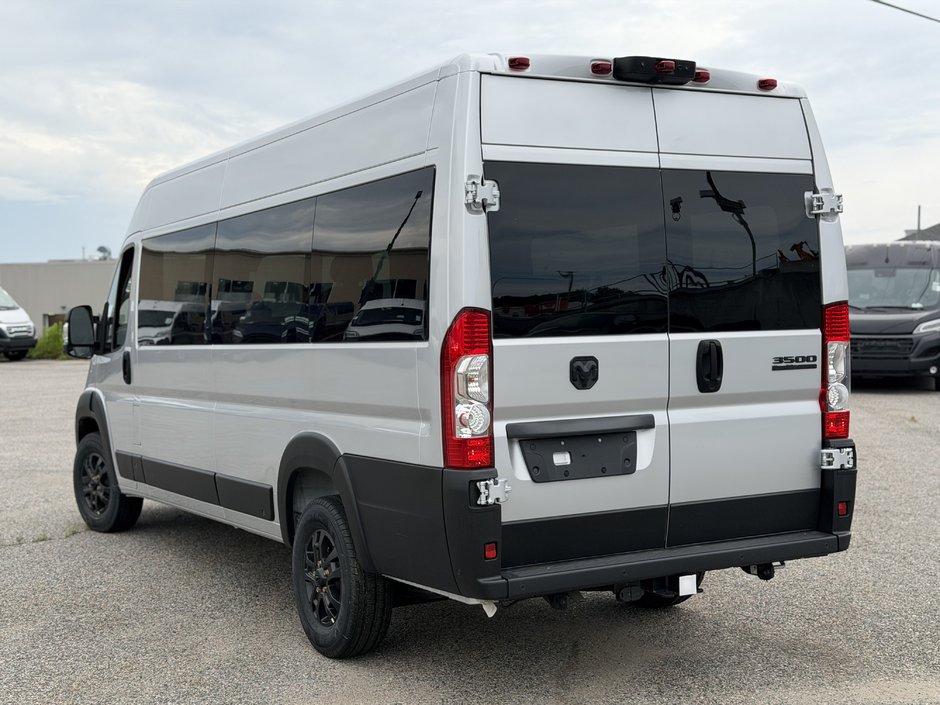 2025 Ram ProMaster fourgon vitré SLT+ 3500 159 po (22H)-4